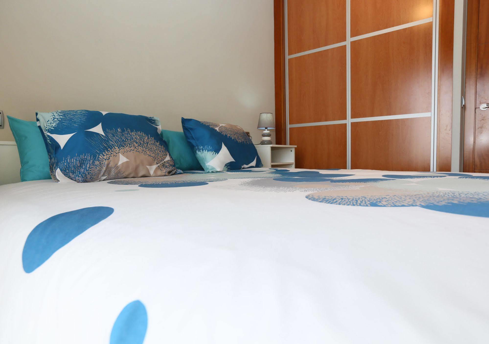 Apartamentos La Torre Камбрильс Экстерьер фото