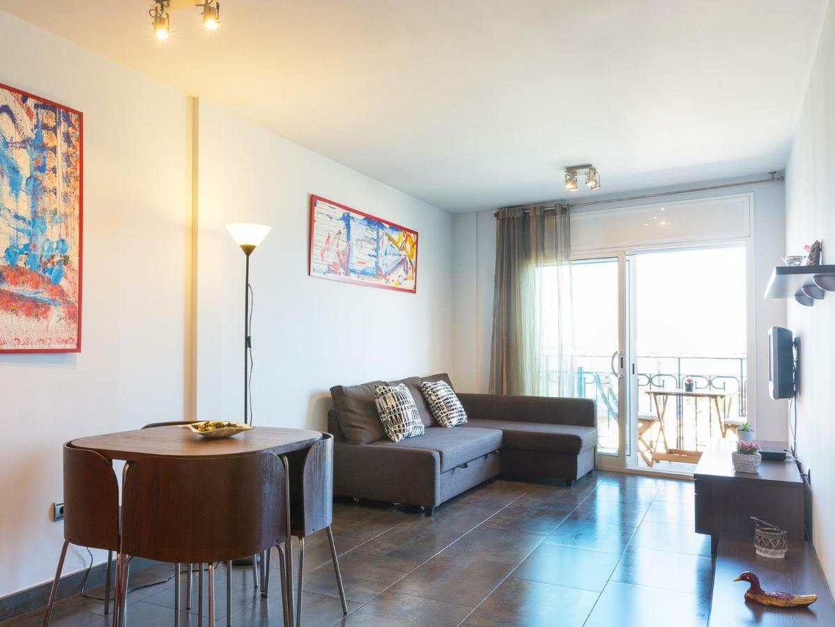 Apartamentos La Torre Камбрильс Экстерьер фото