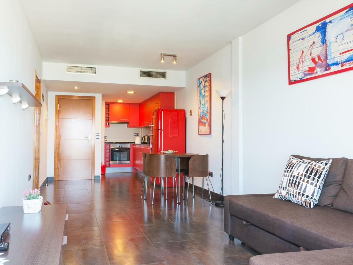Apartamentos La Torre Камбрильс Экстерьер фото