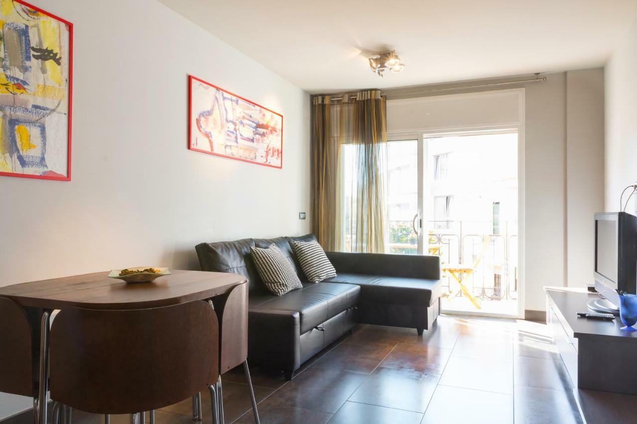 Apartamentos La Torre Камбрильс Экстерьер фото