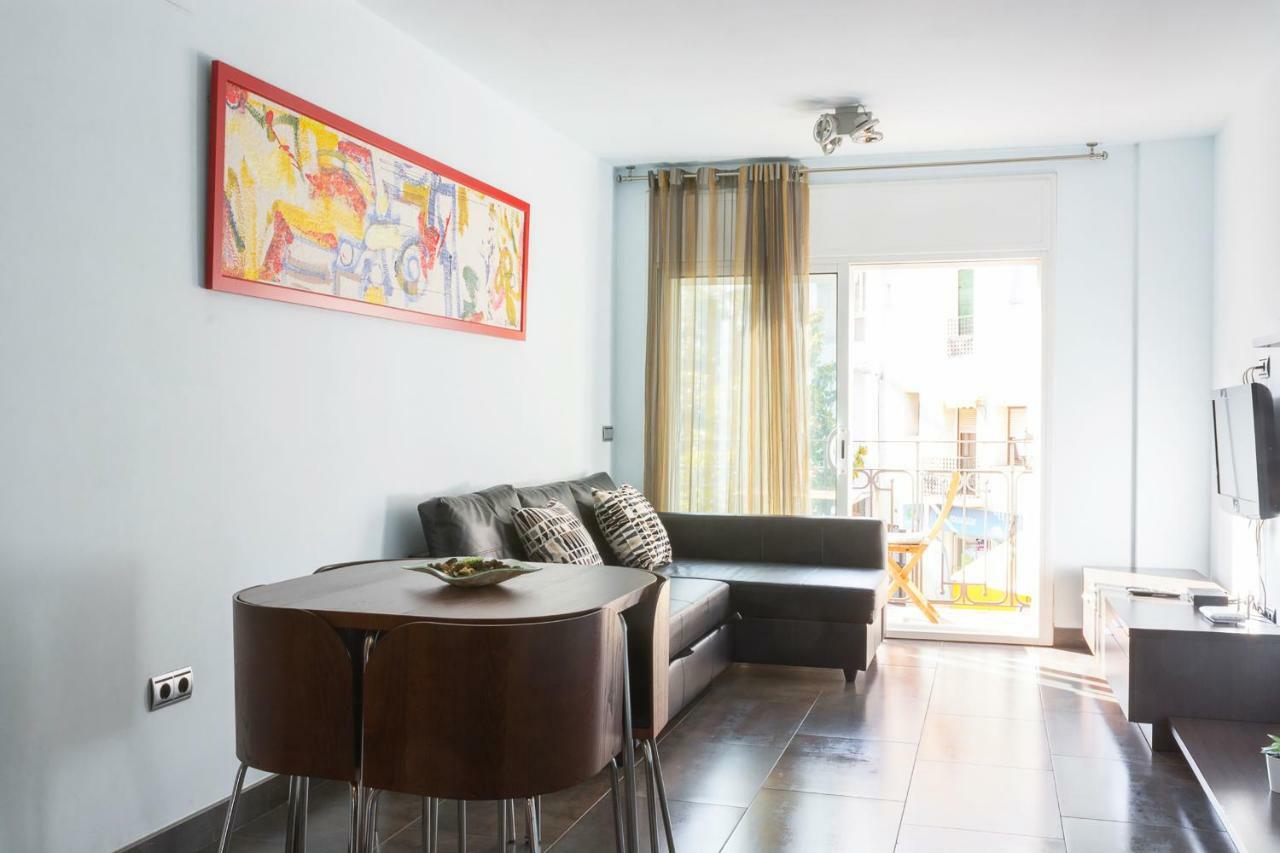 Apartamentos La Torre Камбрильс Экстерьер фото